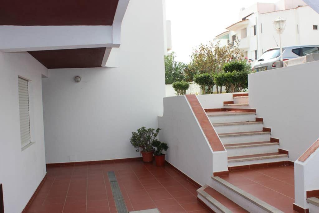 A Dois Passos Da * Albufeira